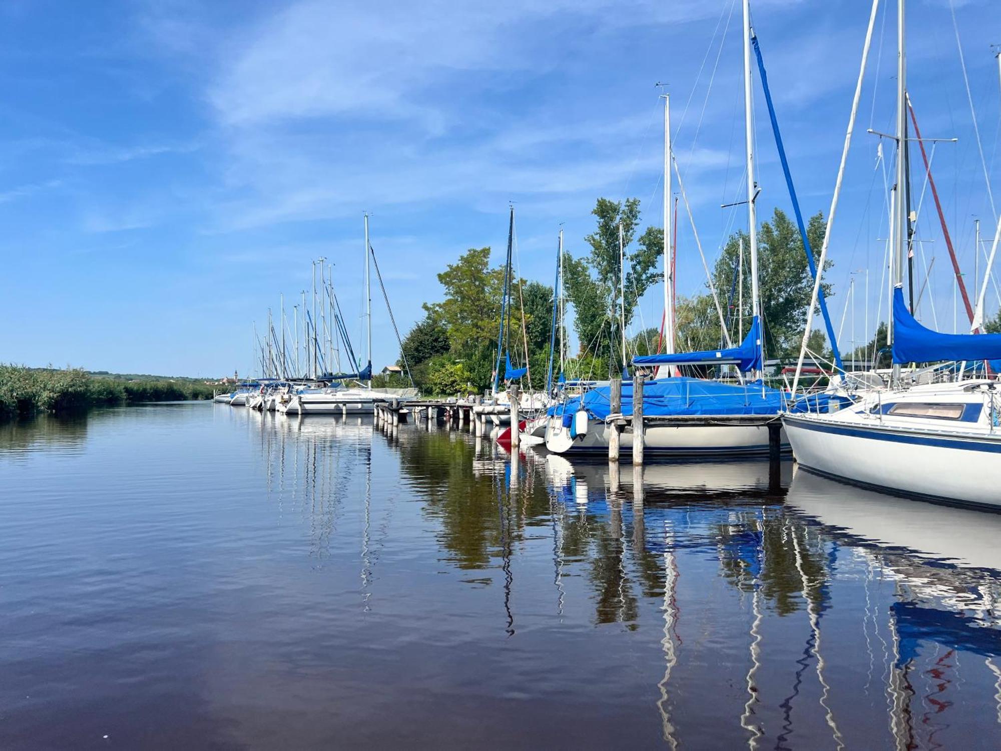 Seehuette Neusiedlersee - Seehaus Inklusive Elektroboot Rust Zewnętrze zdjęcie
